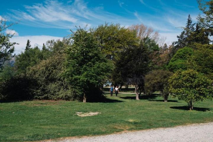 The Camp - Lake Hawea Kültér fotó